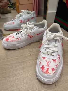 Custom Women’s Nike Air Force Low White and Pink Sneakers Size 7.5 6Y